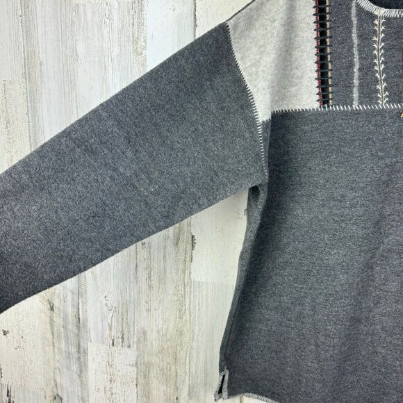 United colors of Benetton sweater made in Italy size small - Picture 5 of 8